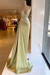 Gorgeous Spaghetti-Straps Mermaid Long Evening Dress With Beads